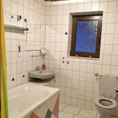 בית כפרי Am Kagerstein נויקירשן ביים הייליגן בלוט